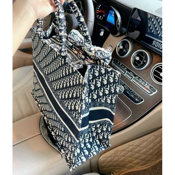 Túi công sở thổ cẩm.