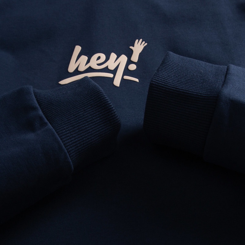 Áo nỉ nam TORANO  hoạ tiết HEY dài tay Chất Nỉ Đẹp Không Bai Xù, Giữ ấm, Bền Màu DWTW015