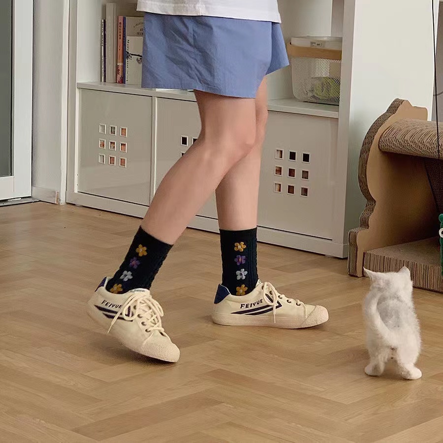Đôi Vớ In Hoa Phong Cách Retro Thời Trang Hàn Quốc Cho Nữ