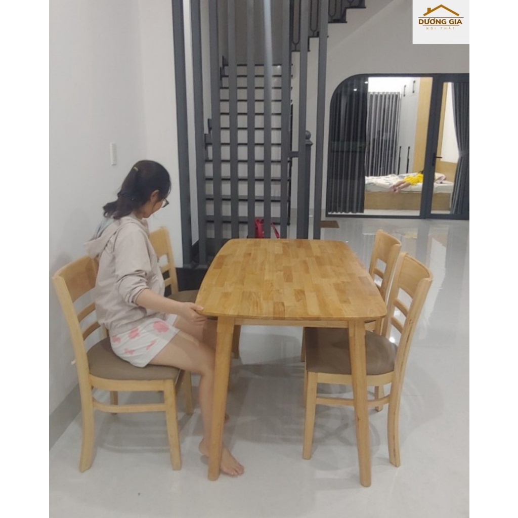 Bộ bàn ăn 4 ghế gỗ Xịn. Miễn phí vận chuyển HCM