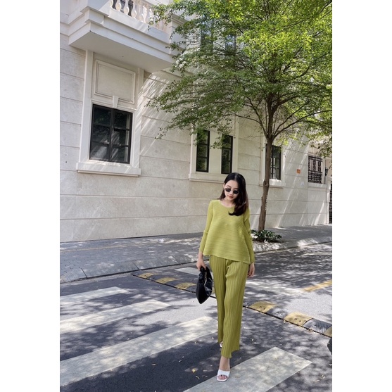 (HÀNG SẴN - ẢNH THẬT) Áo thun lò xo tay dài cổ tròn, Áo nhúng vạt xéo cách điệu, freesize co giãn nhiều