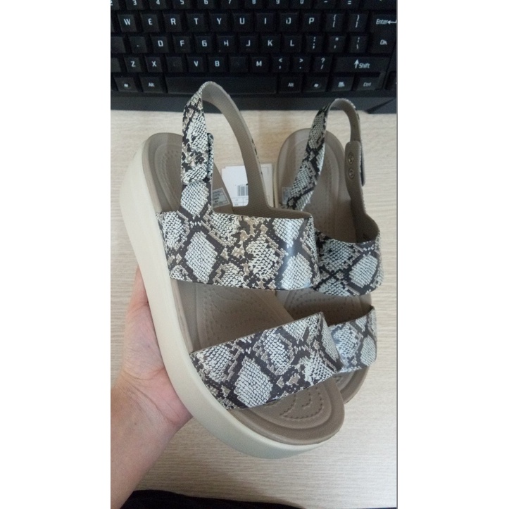 Sandal C!ross Brookklyn đế bằng Mẫu Mới Nhất 2023 Full Tag Hộp Đẹp, Êm, Bền Nhẹ Cao Cấp Nhiều Màu