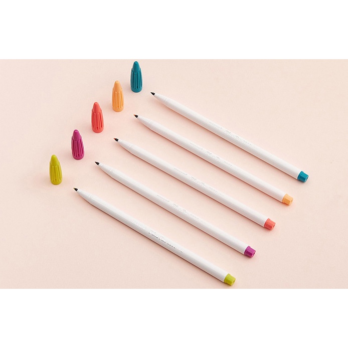 Bút lông màu ngòi nhỏ