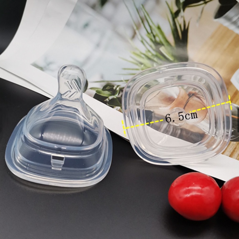 Núm Vú Giả Cho Bình Sữa Em Bé