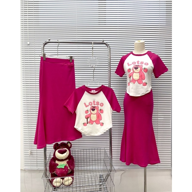 Set áo thun crop top + chân váy ôm