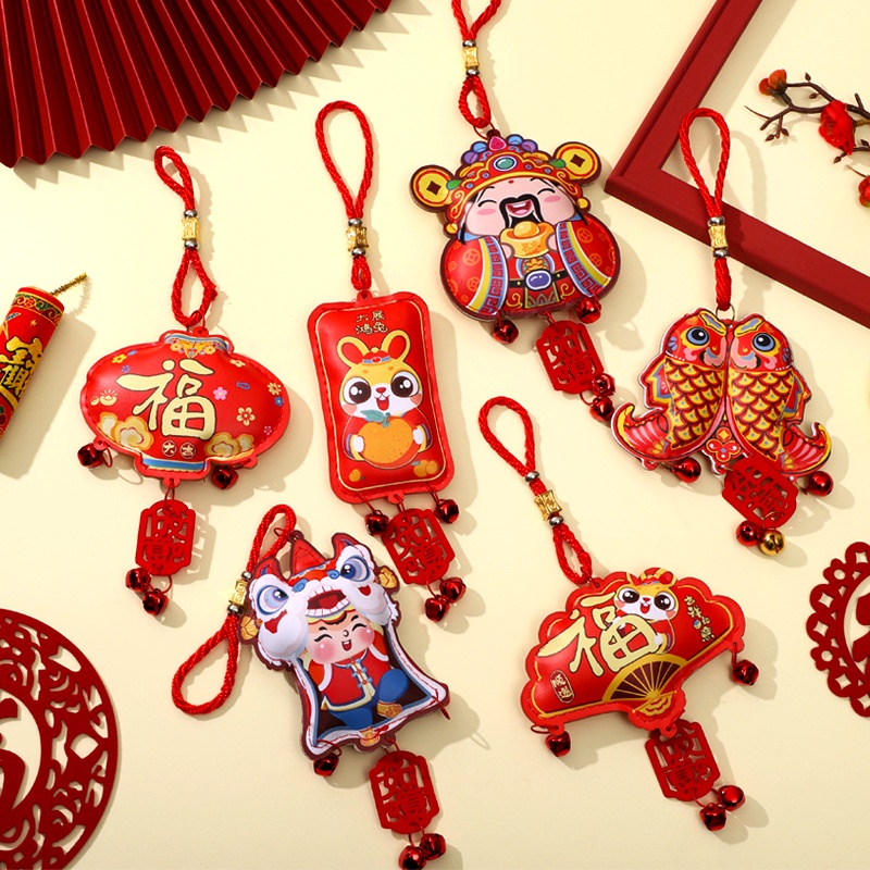 Móc treo cửa, treo ô tô, xe hơi bằng da cao cấp gắn chuông hình ông Tài, Chữ Phúc, Cá Chép mang lại bình an, may mắn