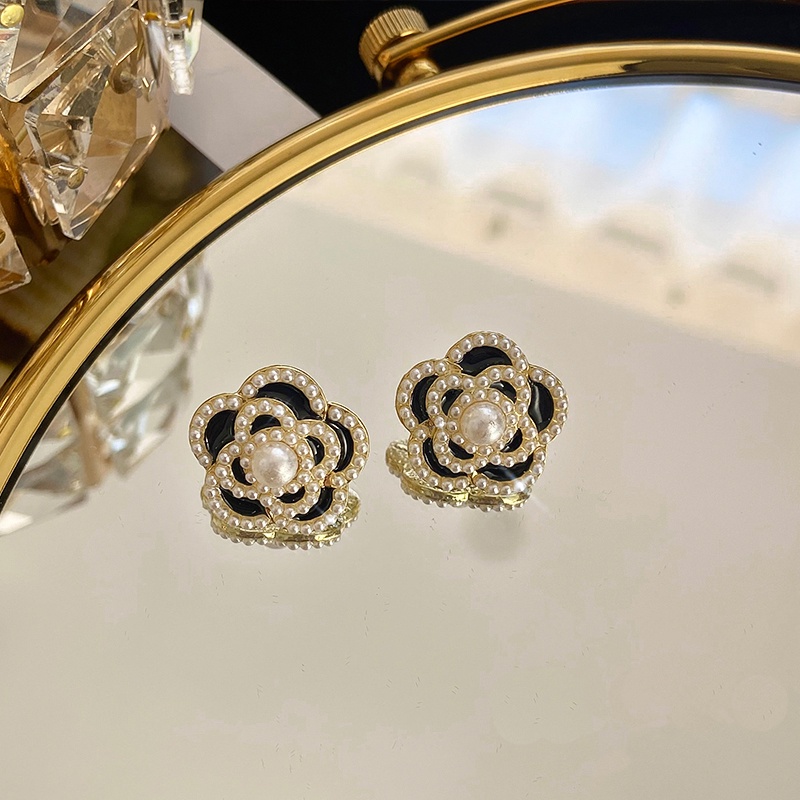 Khuyên Tai Hoa Trà Đính Ngọc Trai Phong Cách Retro Thanh Lịch Dành Cho Nữ