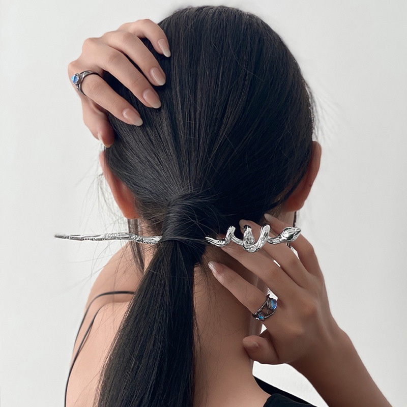 Trâm cài kim loại hình rắn đẹp quyến rũ cá tính búi tóc sang trọng Tatitava