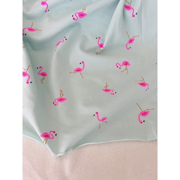 Vải thun cotton 4c hình hạc nền xanh mint