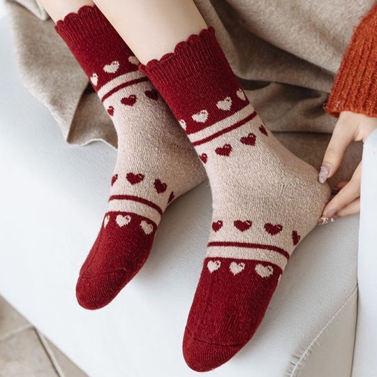 Tất đỏ cổ cao chủ đề Giáng sinh chất dày dặn ấm áp
