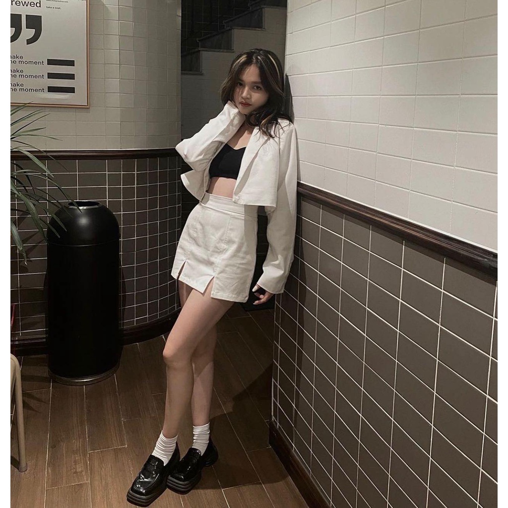 Áo khoác blazer form crop màu trắng, là min - WHITE CROPPED BLAZER