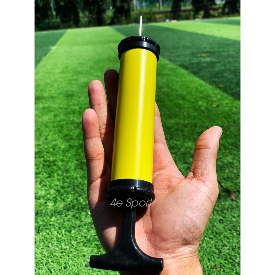 Đồ bơm banh da cầm tay mini, xy lanh đẩy bằng kim loại, kèm kim bơm sử dụng trong bóng đá, bóng rỗ, bóng chuyền