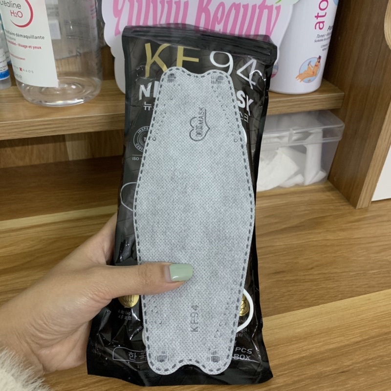 SỈ KHẨU TRANG KF94 NAM KHÁNH