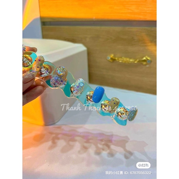 Đế dài gắn móng làm mẫu nail