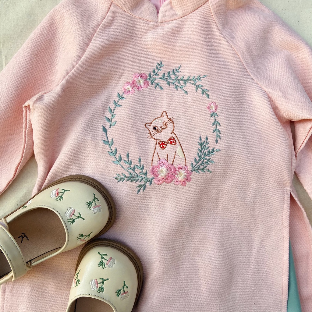 Áo dài thêu cho bé gái, bé trai xinh xắn dễ thương, áo dài cho mẹ và bé