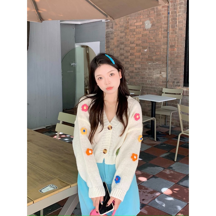 Áo sweater Tay Dài Cổ Thấp Hai Hàng Nút Họa Tiết Hoa Ba Chiều Phong Cách Hàn Quốc Cho Nữ