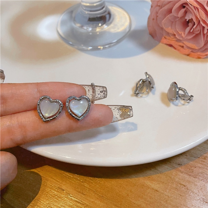 Khuyên tai kẹp không bấm lỗ chốt cố định K289 bằng hợp kim mạ bạc hình trái tim dáng ngắn Leous Accessories
