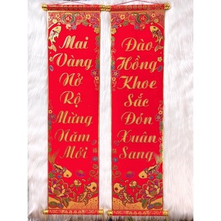 Cặp câu đối đỏ trang trí ngày tết
