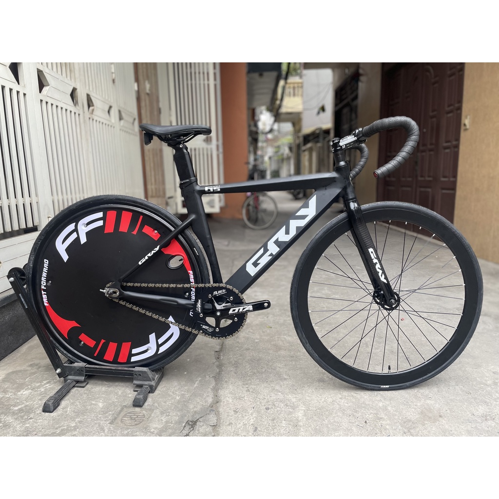 Xe đạp fixed gear Gray F15 càng carbon