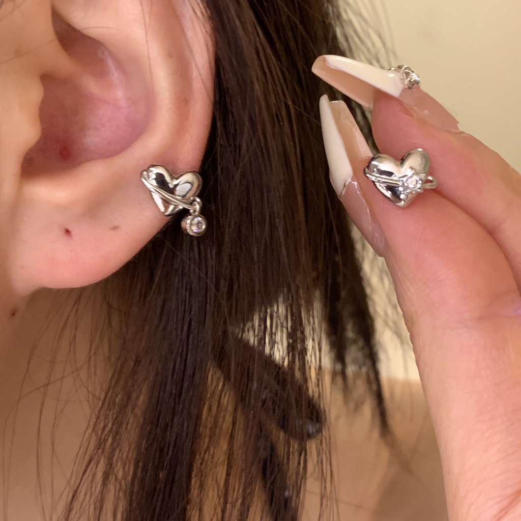 Bông Tai Hình Trái Tim Đơn Giản Thời Trang Hàn Quốc Cho Nữ