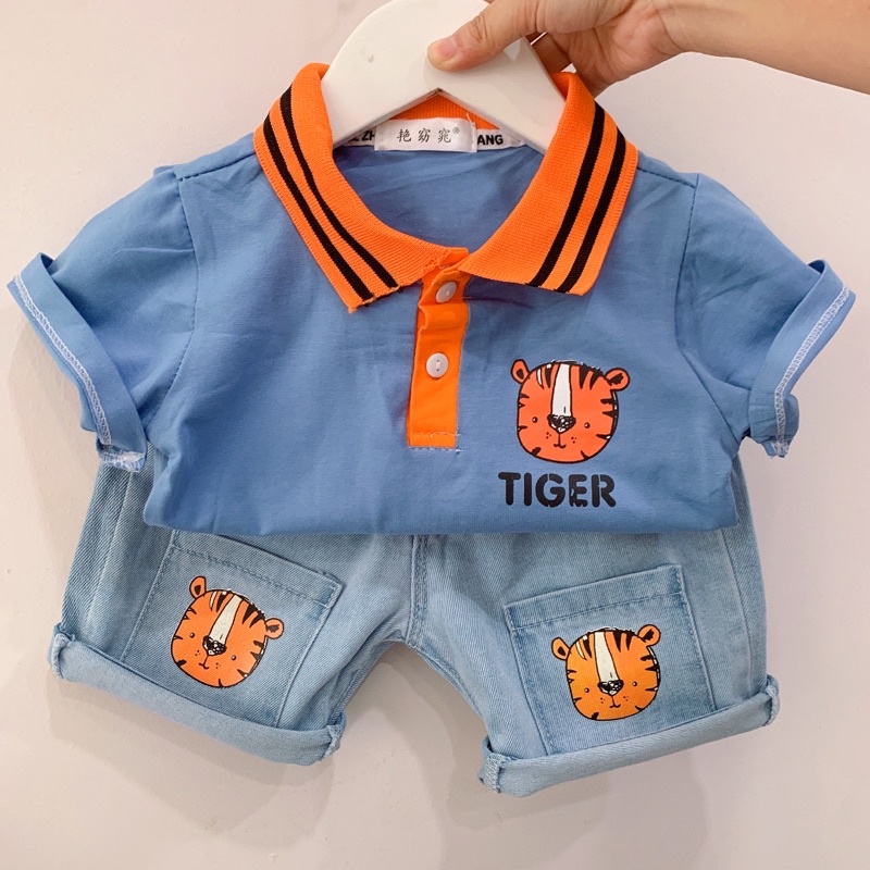 Set Jean Áo Thun Có Cổ Bé Trai Hình Gấu Bé 9kg đến 19kg