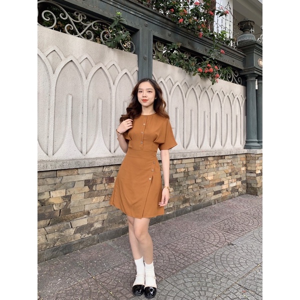 Đầm đắp chéo nút dừa