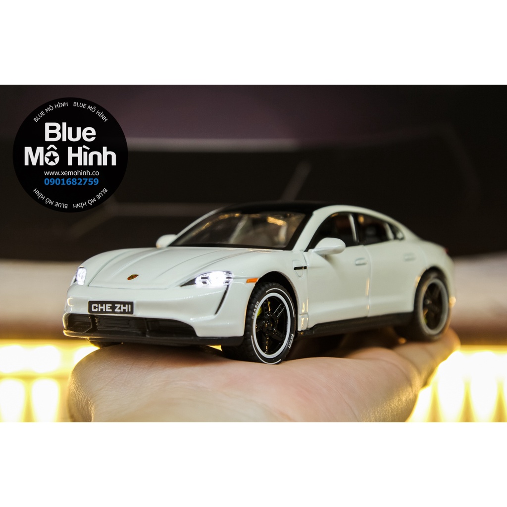 Xe mô hình Porsche Taycan 1:32
