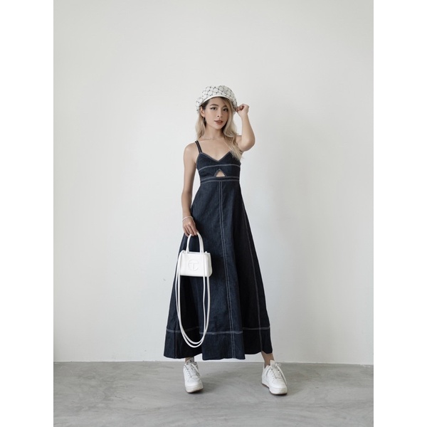 Beachclub- đầm maxi denim xoè