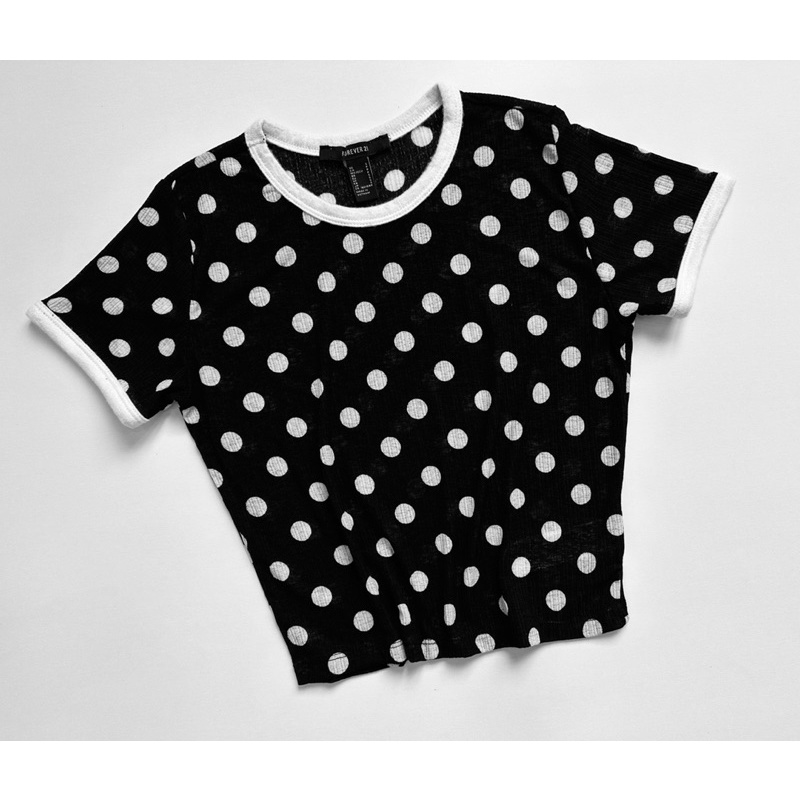 Áo croptop ôm thun bo voan nhẹ, mỏng, đen chấm bi to