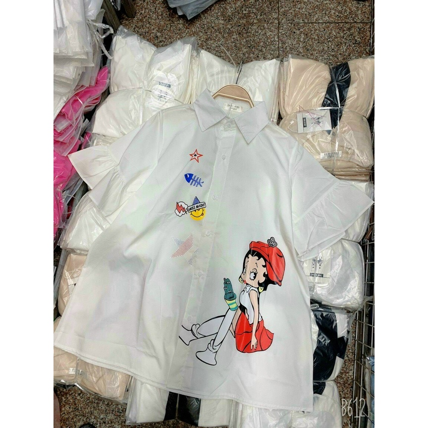 (Sale FreeShip) Aó sơ mi nữ from rộng,áo tay bèo in hình xinh xắn,tone màu trắng trẻ trung phối chân váy hay quần đều xi