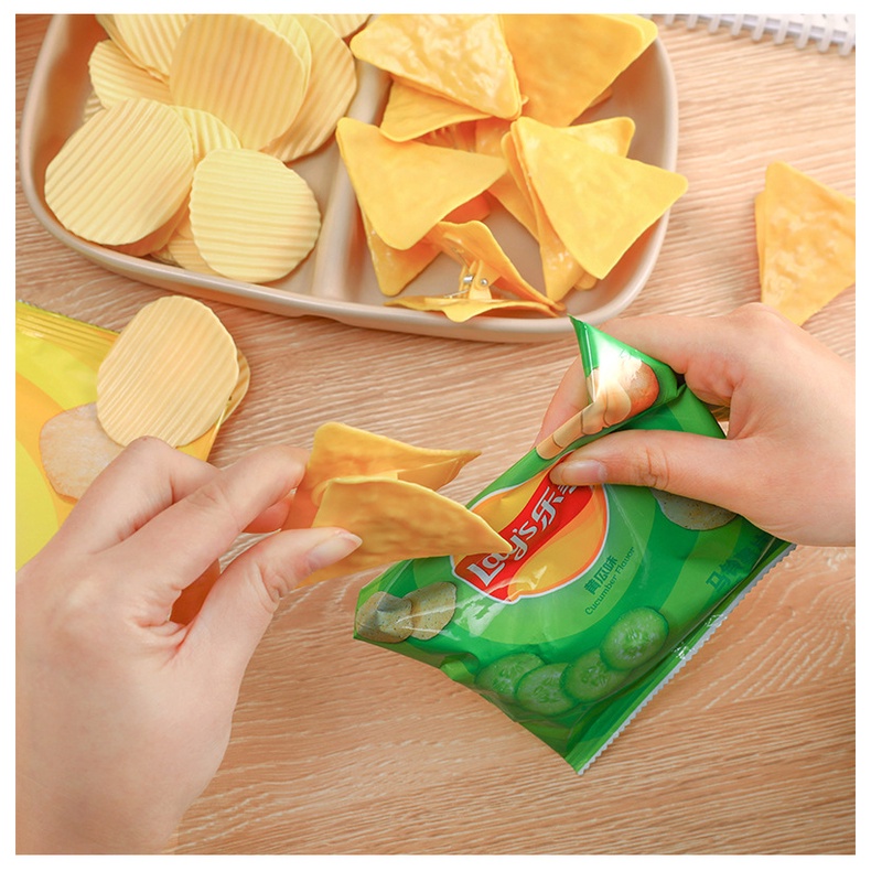 Kẹp Giấy Cute A4 Trong Suốt Acrylic Để Bàn Nhựa Hình Snack Timo VPK28