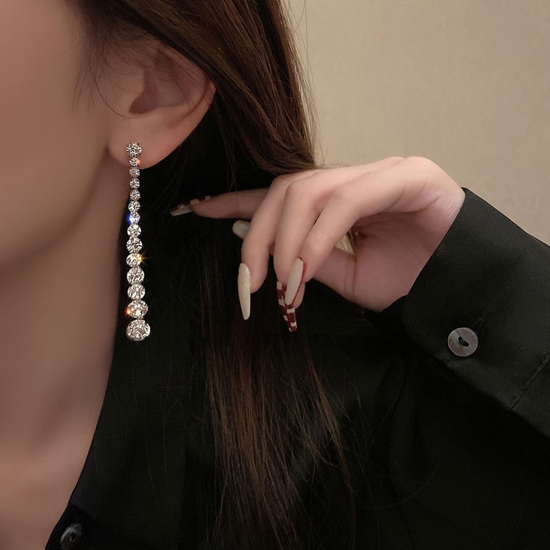 Khuyên Tai Đính Đá Cao Cấp Phong Cách Thời Trang Hàn Quốc