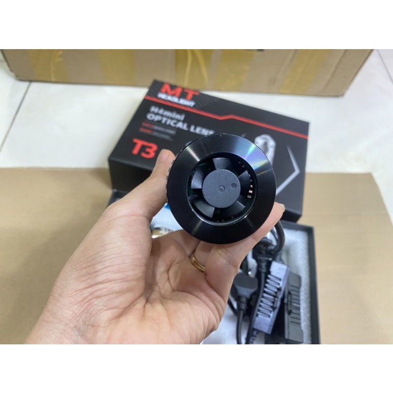 Đèn Bi cầu T3 chân H4 có trợ pha và màn chập, ánh sáng đẹp công suất 55w