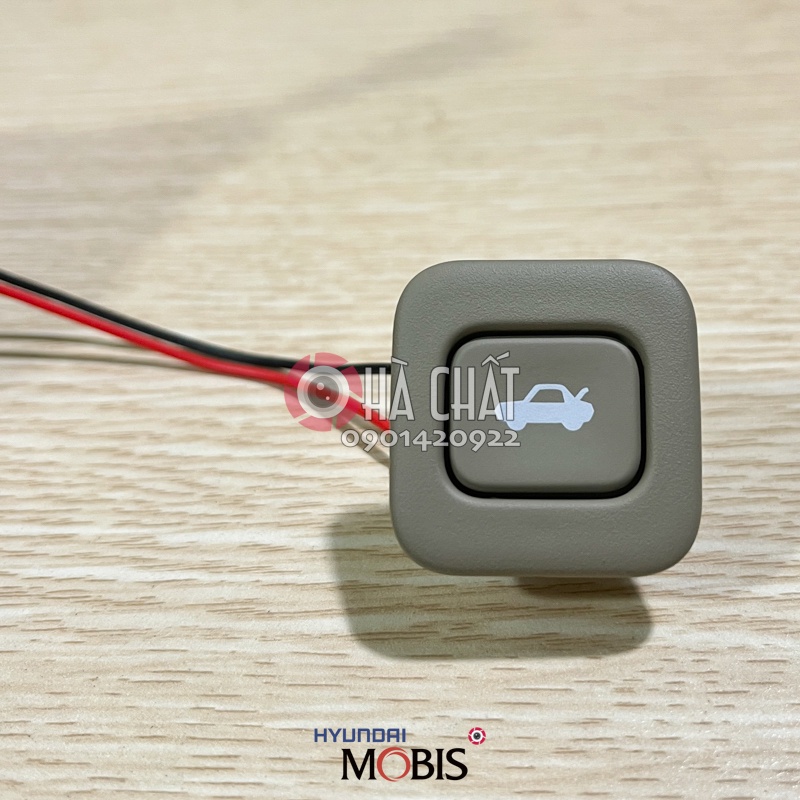 Công tắc nút bấm mở cốp cho xe HYUNDAI: ELANTRA, ACCENT, AVANTE ... 🚘 Nhập khẩu chính hãng HYUNDAI MOBIS Hàn Quốc