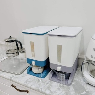 THÙNG ĐỰNG GẠO 12KG NHẬT KÈM CỐC