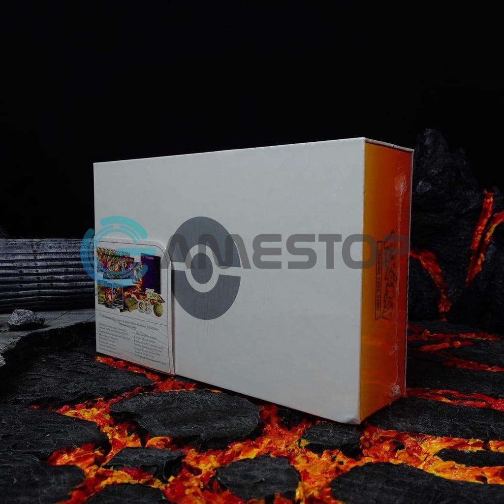 Thẻ bải Pokemon TCG Sword and Shield Ultra Premium Collection Charizard phiên bản tiếng Anh POKTCGUSUPC03