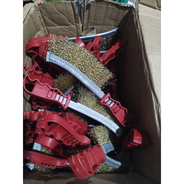 Bàn chải sắt,bàn chải chà rỉ sét