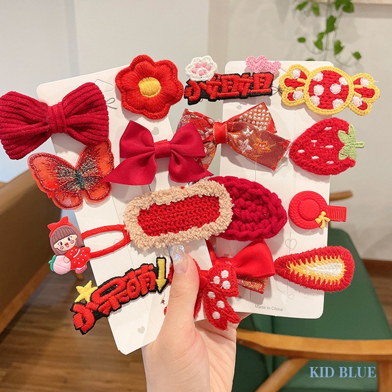 Kẹp Tóc Màu Đỏ Phong Cách Năm Mới Đáng Yêu Cho Bé Gái