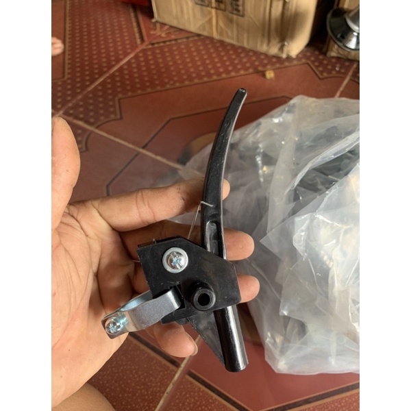 TAY GAS BÓP MÁY CẮT CỎ GIÁ SỈ CHO CỬA HÀNG