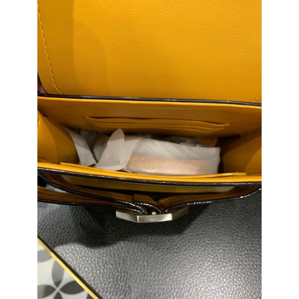 Pass túi vàng mua ở Giveaway Premium