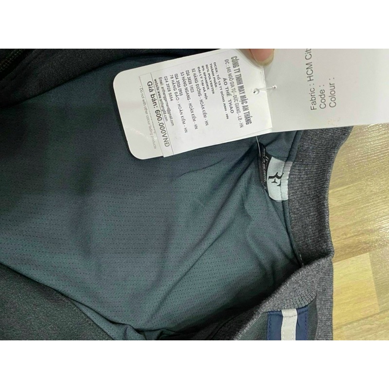 Áo khoác hãng 600k 👉Xả 265k