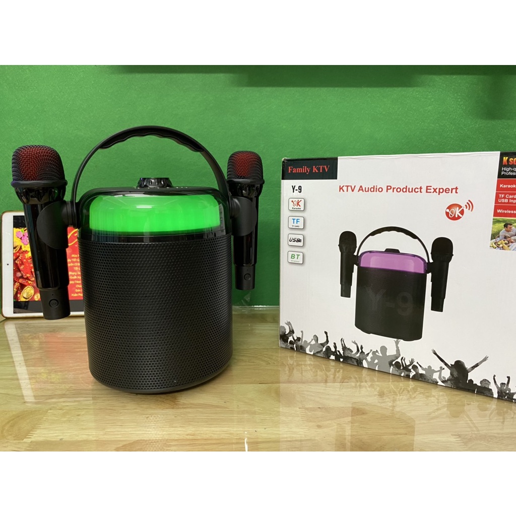 Loa karaoke xách tay Y9, kèm 2 micro không dây
