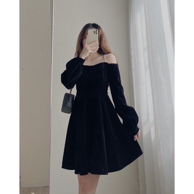 Váy nhung trễ vai phối hạt ngọc 276