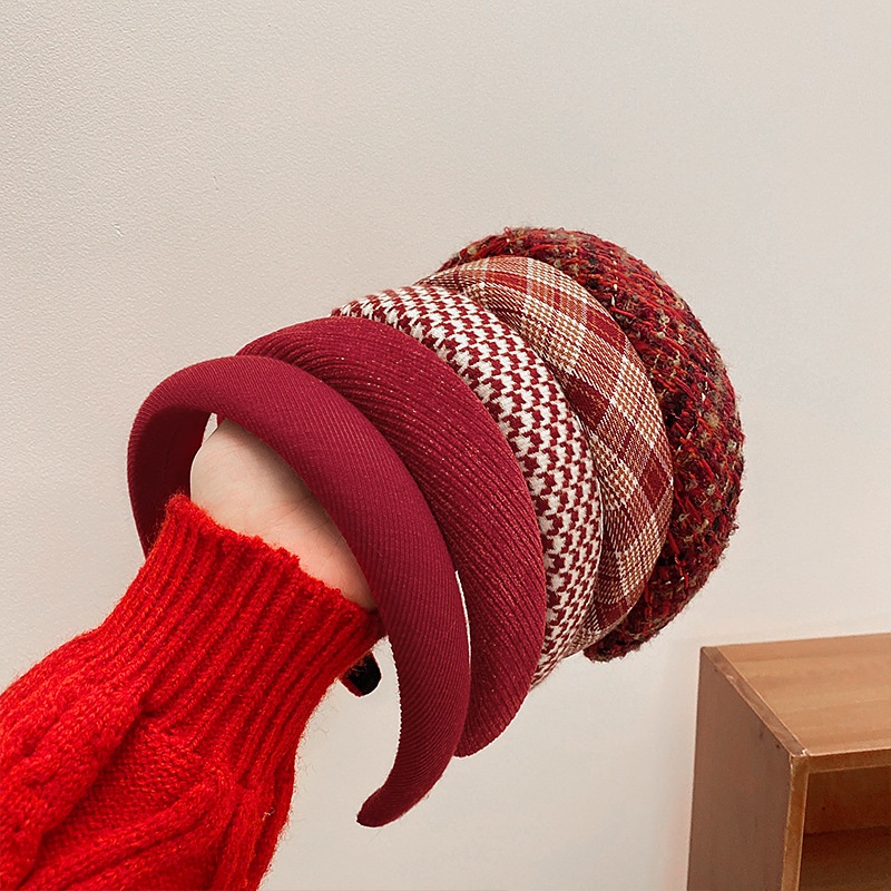 Băng Đô Cài Tóc Hình Đầu Lâu Màu Đỏ Mừng Năm Mới