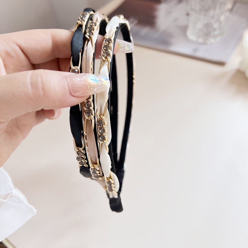 Băng đô cài tóc phối dây xích đính đá pha lê