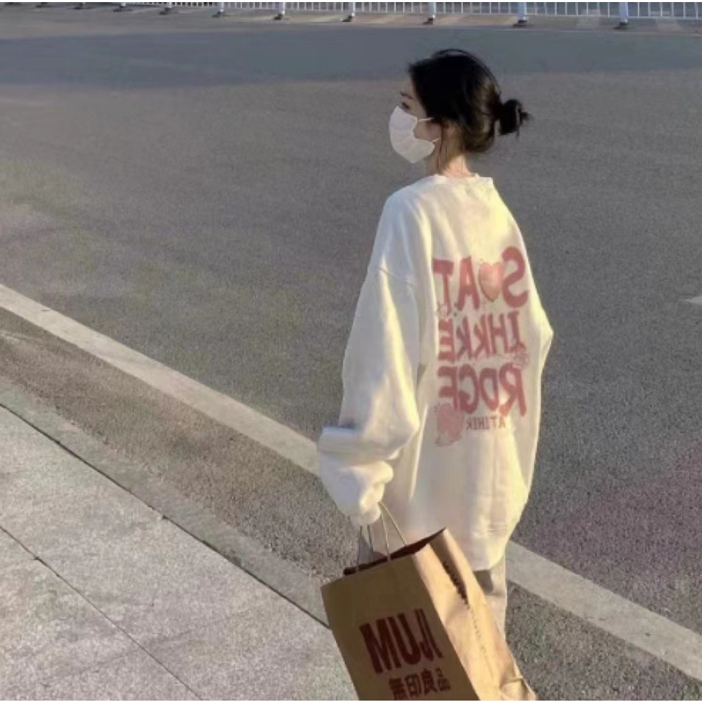 Áo nỉ  cổ tròn dáng rộng màu trắng/ đen thời trang cho nữ