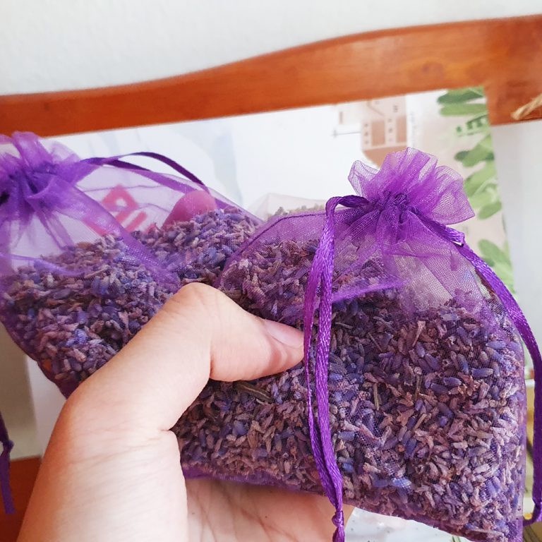 Túi thơm thiên nhiên từ hoa lá khô G01, hương Lavender  cao cấp, để phòng ngủ, trang trí cửa hàng