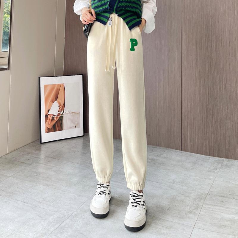 Quần jogger nữ thể thao nhung tăm ống rộng cạp chun bo gấu CHAT cao cấp Q907