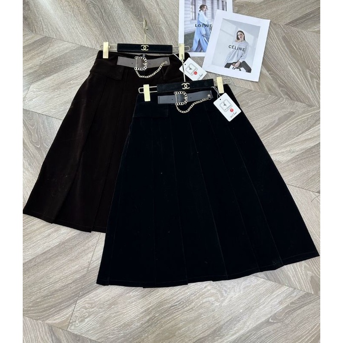 Chân váy nhung , dáng xòe