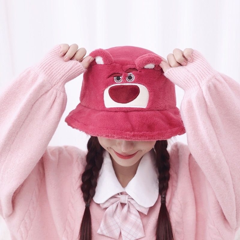 Mũ Tai Bèo Vải Lông Cừu+ khăn+ bịt tai Chống Lạnh Họa Tiết Gấu Dâu Tây Disney Thời Trang Thu Đông loại 1 2022